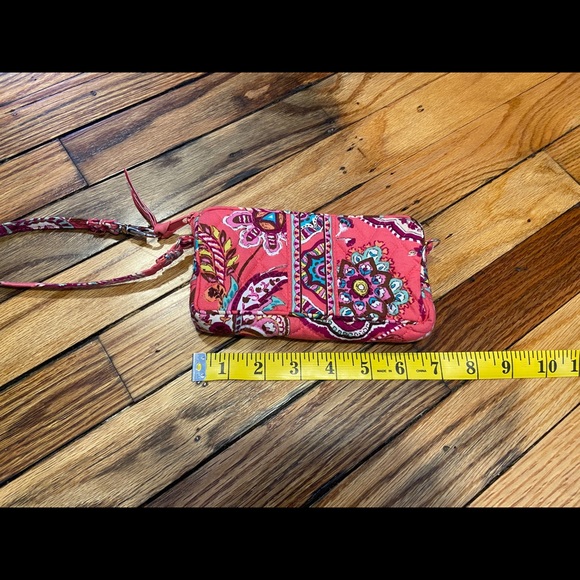 Vera Bradley small wristlet - Picture 10 of 10